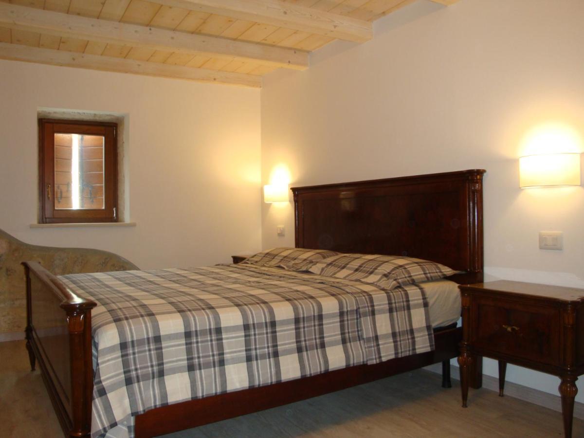 Da Andrea E Raffaella Guest House Sant'Anna d'Alfaedo Екстериор снимка