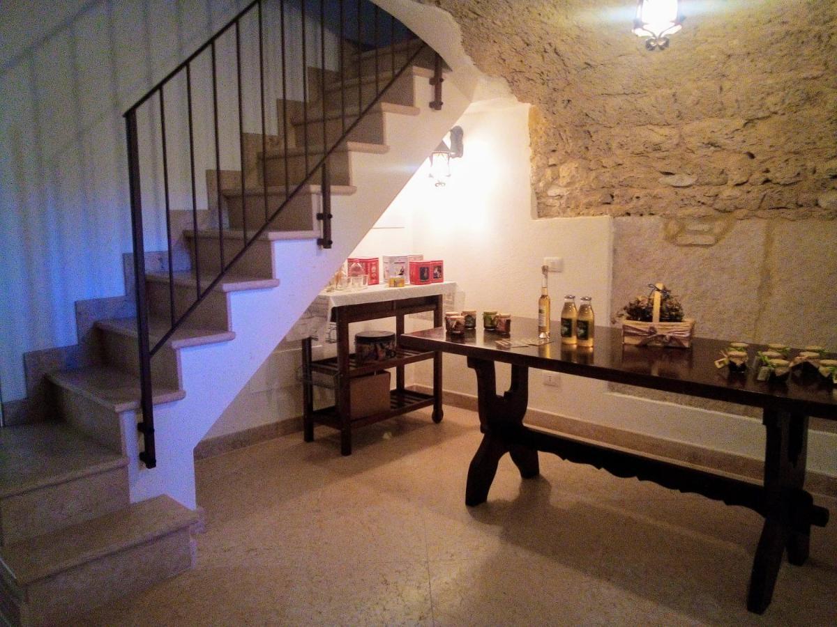 Da Andrea E Raffaella Guest House Sant'Anna d'Alfaedo Екстериор снимка