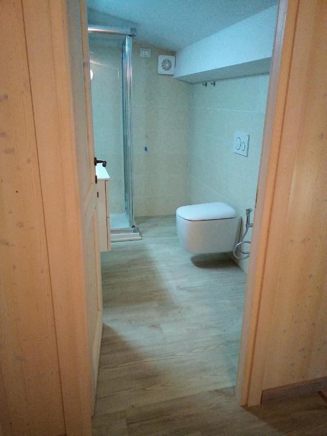 Da Andrea E Raffaella Guest House Sant'Anna d'Alfaedo Екстериор снимка