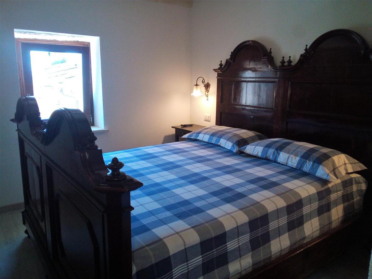 Da Andrea E Raffaella Guest House Sant'Anna d'Alfaedo Екстериор снимка